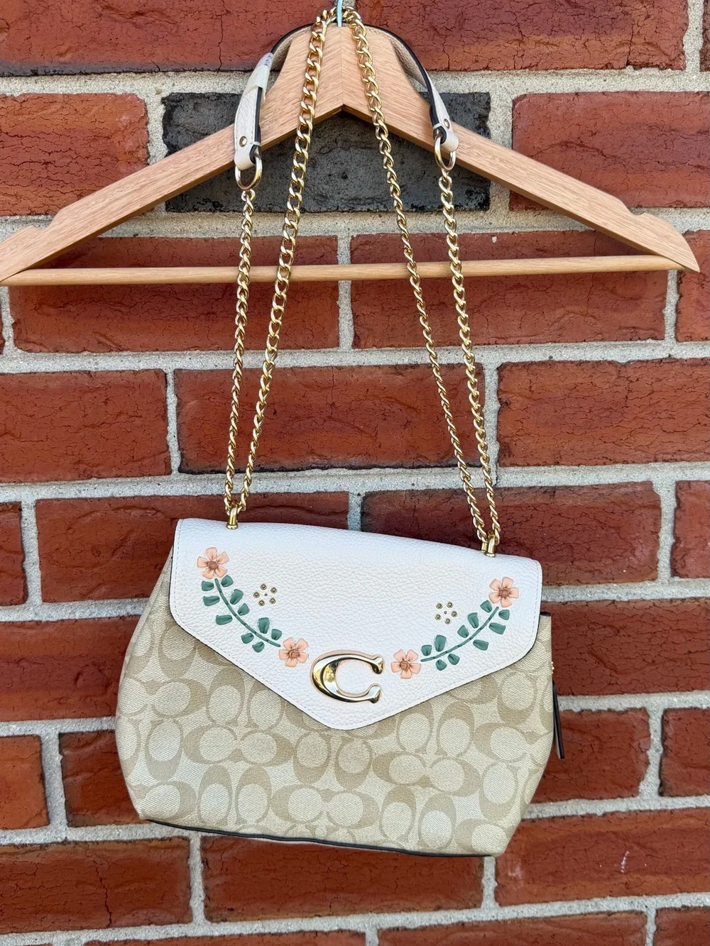 Coach Tammie Floral Appliqué Signature Canvas Shoulder Bag in Chalk/Tan
